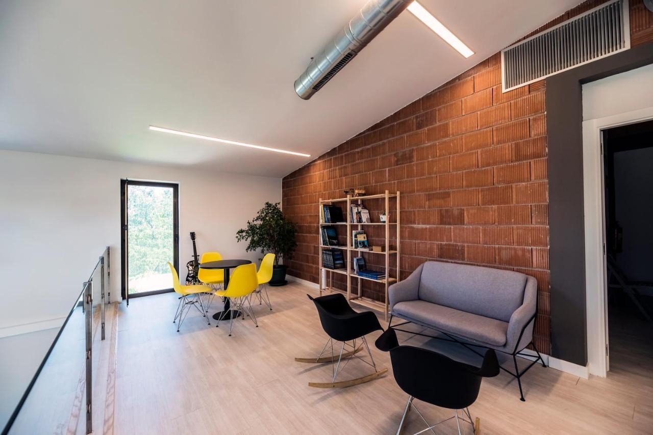 Albergue Santiago 15 Monforte Monforte De Lemos Eksteriør billede