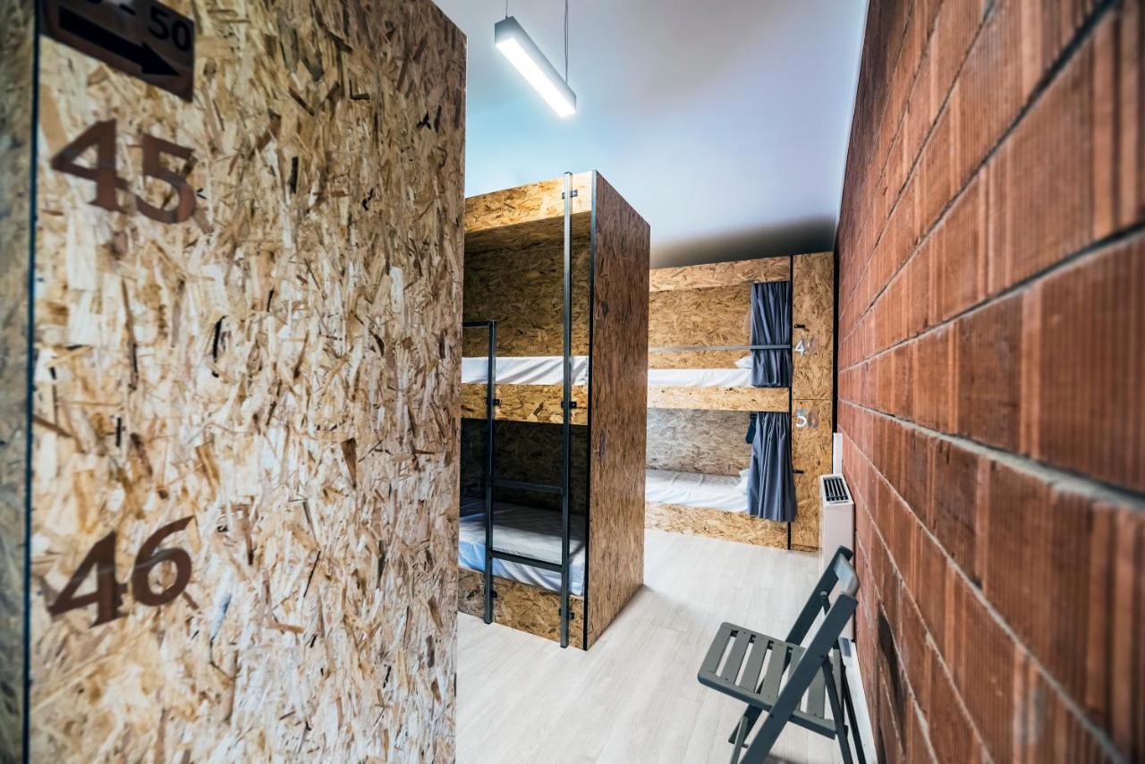 Albergue Santiago 15 Monforte Monforte De Lemos Eksteriør billede